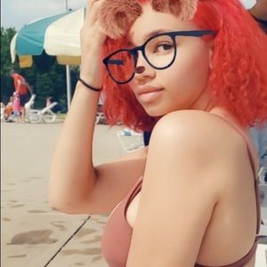 Meet your Posher, Amaya